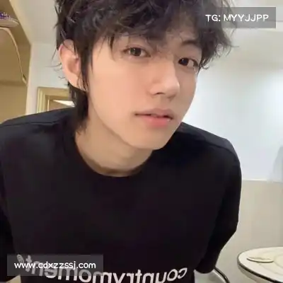 宫队翼